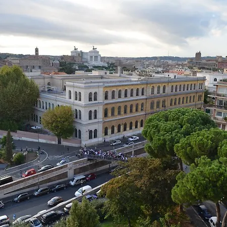 Domus Chiara Al Colosseo Roma Exterior foto